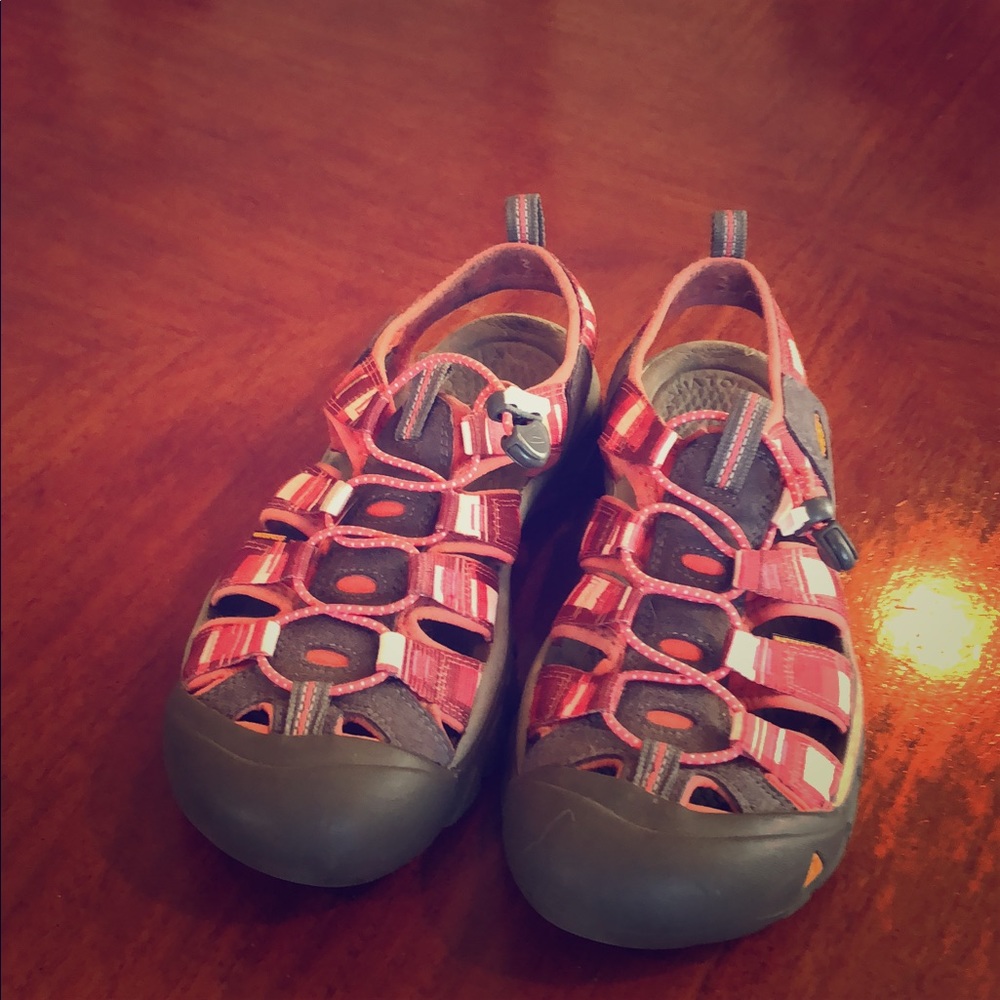 Keen Athletic women’s sandals size 10